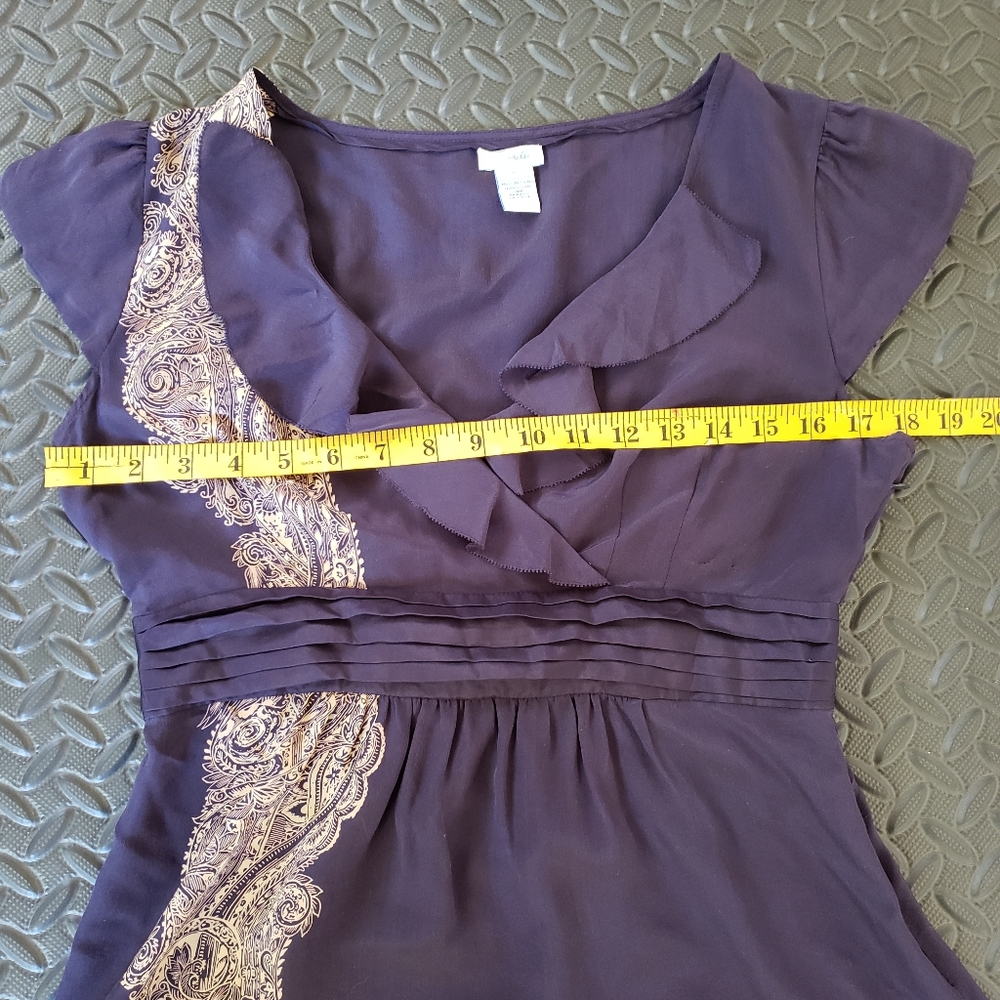 Odille Anthropologie 100% Silk Navy/Purple Ruffle V-neck Top Size 8 - Picture 7 of 9